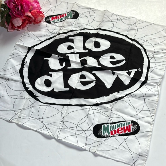 Mountain Dew Other - Mountain Dew "Do the Dew" Bandana Handkerchief Mtn Dew 24" x 22" 1990s Vintage